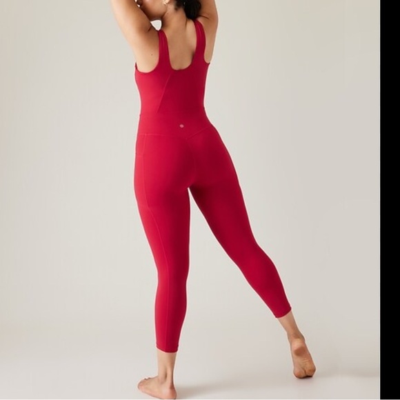 NWT Athleta Salutation Bodysuit 7/8 Clover Berry L - Picture 2 of 9